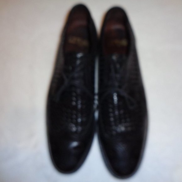 E.T. Wright Men\'s Size 10.5 Narrow Black Shoes main image 11